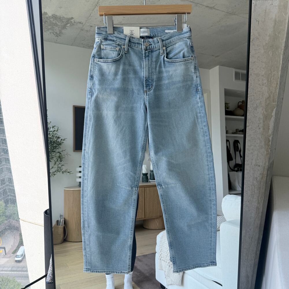 Citizens of Humanity Miro Barrel Leg Jeans - Picture 2 of 5